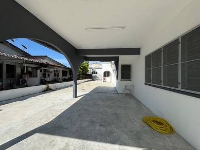 With Furnished @Room_ Near to Hospital Teluk Intan available for Rent