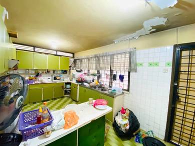 HUGE LAND SPACIOUS RENO Double Storey BUNGALOW SS 3/80 Petaling Jaya