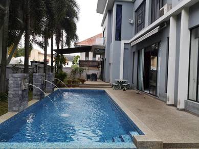 Taman Ampang Utama Modernist Bungalow with swimming pool