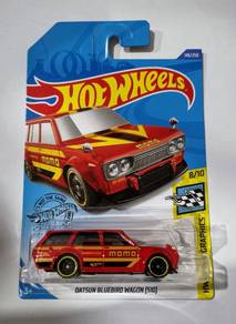 Hot Wheels Datsun 510 Bluebird Wagon Momo merah