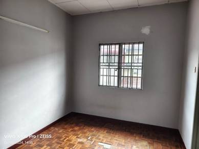 2-storey-Terraced-House-for-sale-Bandar-Bukit-Raja-Selangor