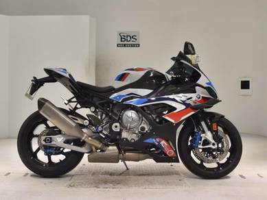 Incoming BMW M1000RR 2022