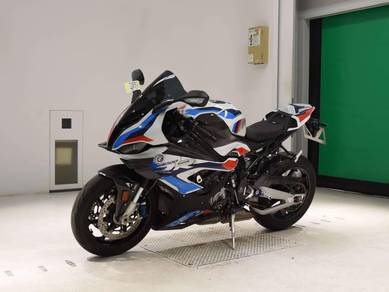 Incoming BMW M1000RR 2022