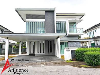 Two Storey Bungalow House at La Promenade Precinct Luxe