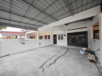 For Sale Pengkalan Station 18, 2 Storey Terrace House, Good Condition