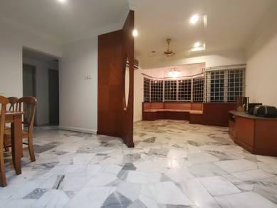 De Tropicana condo (WALKING DISTANCE TO MRT STATION)