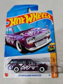 Hot Wheels Datsun 510 Bluebird Wagon 71 ungu