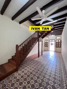 【2 unit Adjoining】2 sty Shop Seang Tek Road Georgetown Face Main Road