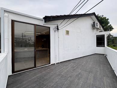Working town house 1 room c/w 2 Carpark Bercham