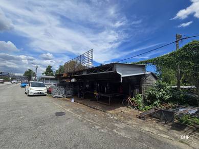 FACING HIGHWAY Commercial Land Batu 13 Puchong near LDP