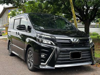 Toyota VOXY 2.0 ZS KIRAMEKI II (A)