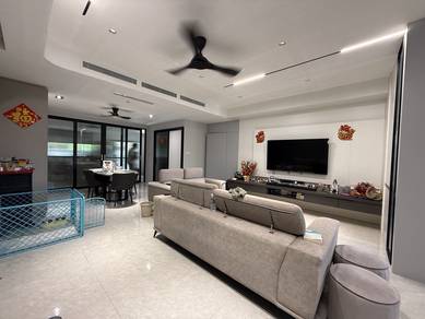 Taman Chimera | Kolombong| 3 Storey Terrace House