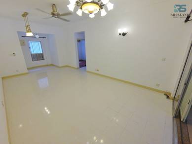 Corner Lot + Hot rental Seri Maya Condo Jalan Jelatek, KL