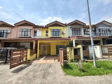 Double Storey Jalan Nova Seksyen U5 Subang Bestari Shah Alam Selangor.