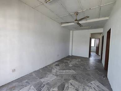 Single Storey Jalan Teratai ,behind pbb Basic unit only 215k