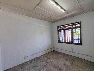 Single Storey Jalan Teratai ,behind pbb Basic unit only 215k