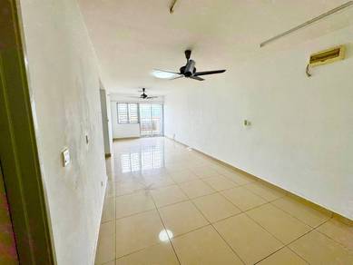 LOWER UNIT LEVEL 1 Sentrovue A Service Apartment, Puncak Alam