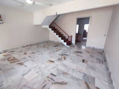 (Bellow Market) Teres 2 Tingkat Taman Maju, Kuala Kangsar