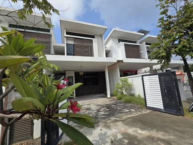 Cheapest Renovated 2.5 Storey, 22x75 BUKIT RAJA KLANG