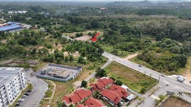 Tanah 0.76EKAR TEPI JALAN UTAMA KG BUKIT NENAS TEPOH KUALA NERUS