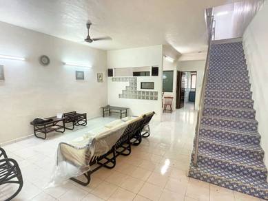 JALAN ISMAIL CIK MATT , 2/terrace for sale - la 1350sf