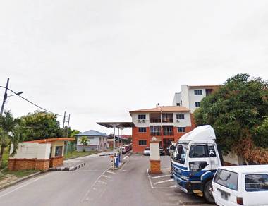 Putri Bahang Apartment | 3R2B | Penampang | Bundusan| 1 Parking | Sale