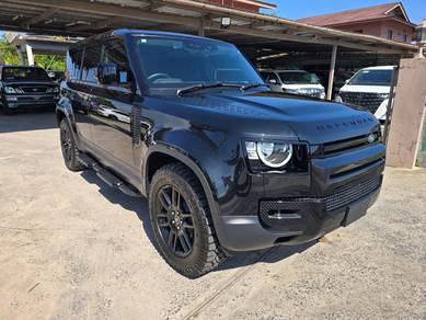 Land Rover Defender 110 2.0 P300 007 Edition