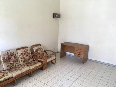 Taman BDC|Terrace House|Kolombong|Landed|1.5 storey