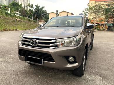 Toyota HILUX 2.4 G FACELIFT (M)