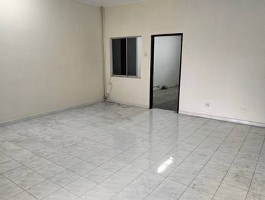 RENOVATED Shop Lot, New Paint ~ MiTC, Mydin, KWSP, Sk/ SMK Ayer Keroh