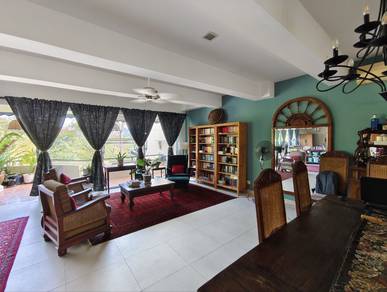 Acacia Double Penthouse Duplex Taman Kelab Ukay, Bukit Antarabangsa