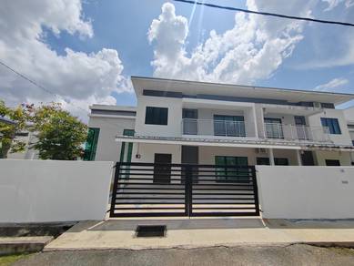 Double Storey Terrace Villa House (Rumah teres 2 tingkat)