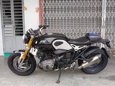 BMW R nineT is a retro-styled motorcycle