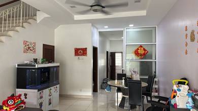 Bandar Puteri Double Storey House For Sale