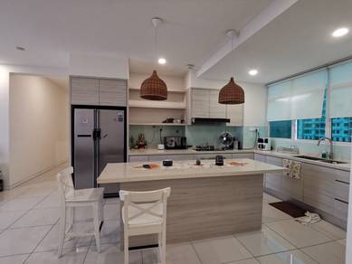 Fully furnished, high floor corner unit with sea view & pool view!