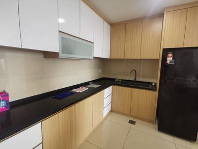 Jesselton Residences | Port Sea View | 3 rooms | 2 carpark | Town |