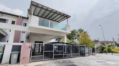 CORNER LOT 2 Storey Terrace Woodbury Residence Mahkota Hills