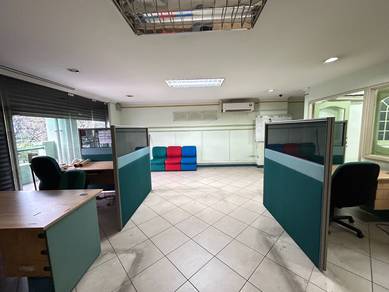 Api-Api Centre [ BLOCK 2 ] First Floor Intermediate Lot