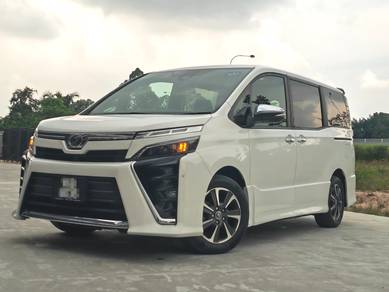 Toyota VOXY 2.0 ZS KIRAMEKI LOW MILEAGE(A)