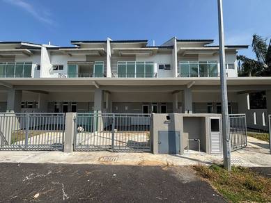 Facing Playground 2 Storey Taman Dato' Hormat Telok Panglima Garang