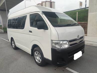 Toyota Hiace 2.5 (M) Window Van High Roof