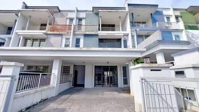 5R 4B 2.5 Storey Terrace, Sunway Alam Suria, Seksyen U10, Shah Alam