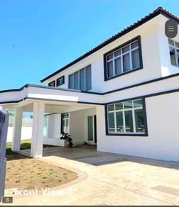 Huge land, unfurnished, newly refurbished, quiet & serene location!