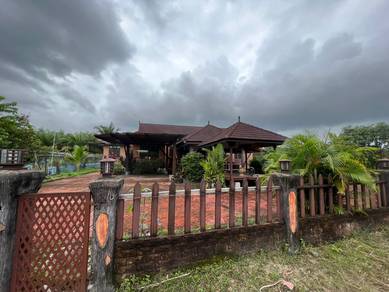 Rumah Banglo Ala Resort atas Sebidang Tanah di  Setiu Terengganu