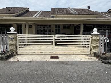 Homestay Wadi&Zura Kangar
