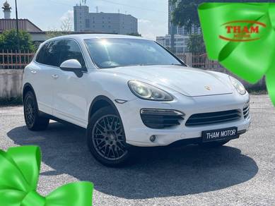 Porsche CAYENNE  E2 958 V8 CBU (A) SPORT CAR
