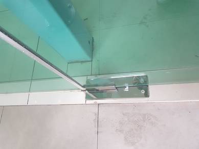KHIDMAT BAIKPULIH PINTU KACA ANDA l repairing door