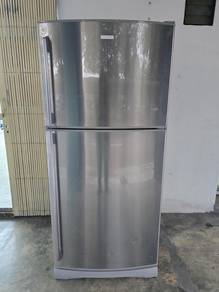 Electrolux 2 Door Fridge Refrigerator 522L