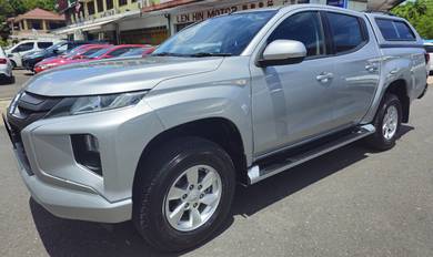 Mitsubishi TRITON 2.4 M VGT M/T (MT) (4X4)🩶