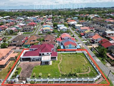 Big Land Size Bungalow for Sale at Pujut Miri